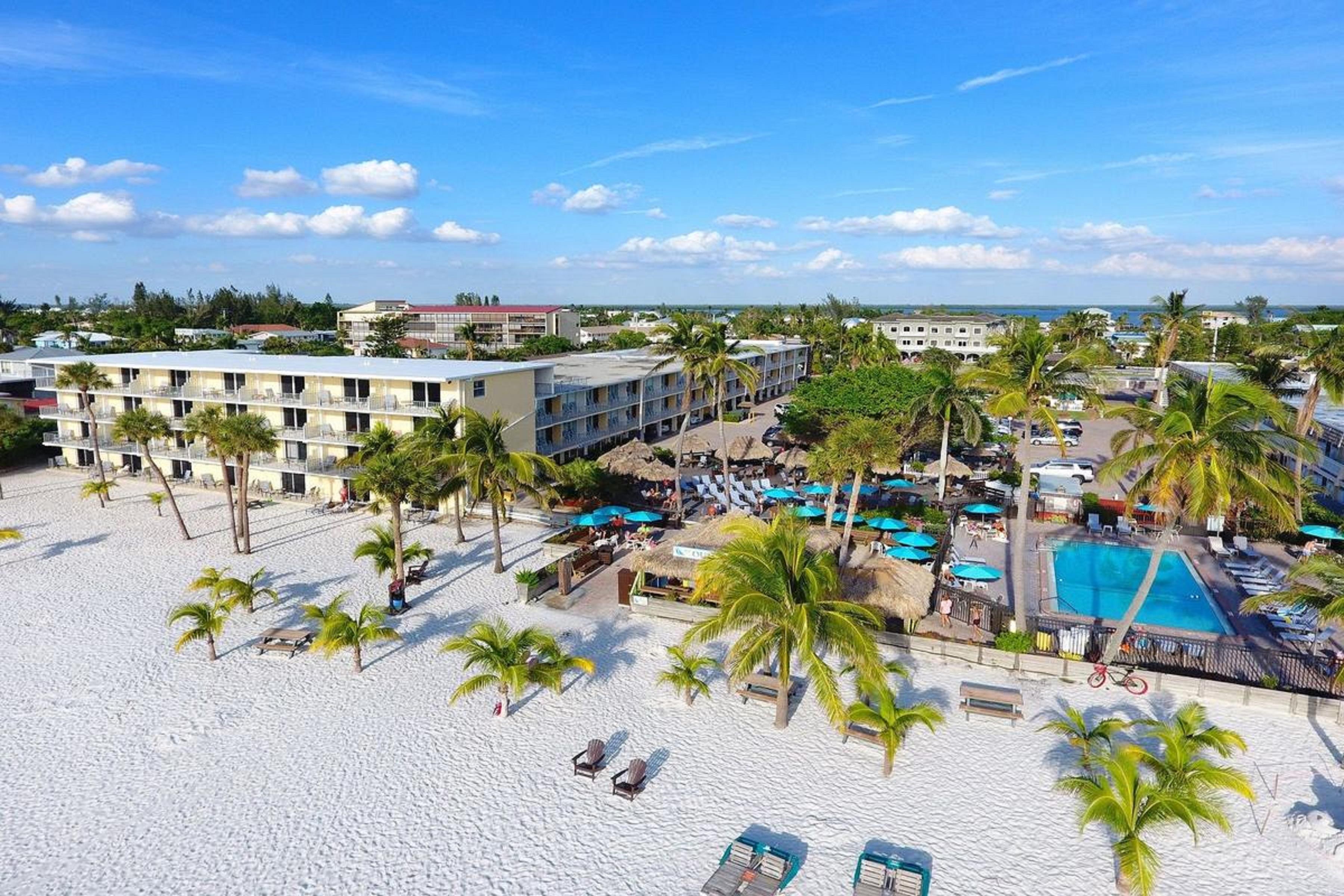 OUTRIGGER BEACH RESORT 3⋆ ::: FORT MYERS BEACH, UNITED STATES ::: COMPARE  HOTEL RATES